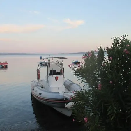 Home4italy Chalets Holiday park Bracciano (Rome)